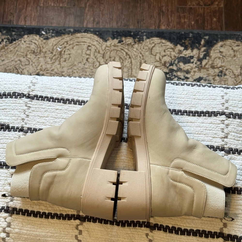 Qupid Light Tan Ankle Boots - Picture 4 of 6